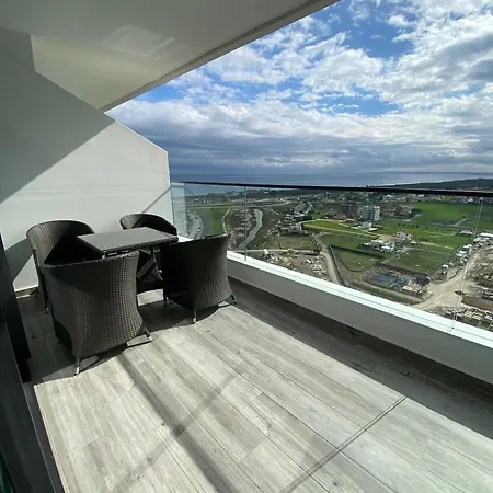 Appartement Grand Sapphire & Casino Trikomo